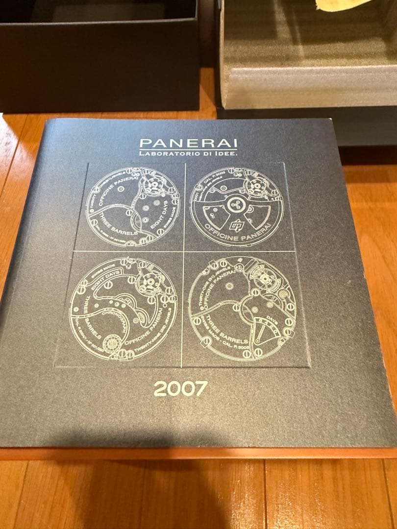 ケース、バンドです　クロコ　パネライ　ルミノールマリーナ　純正バンド　箱美品！！