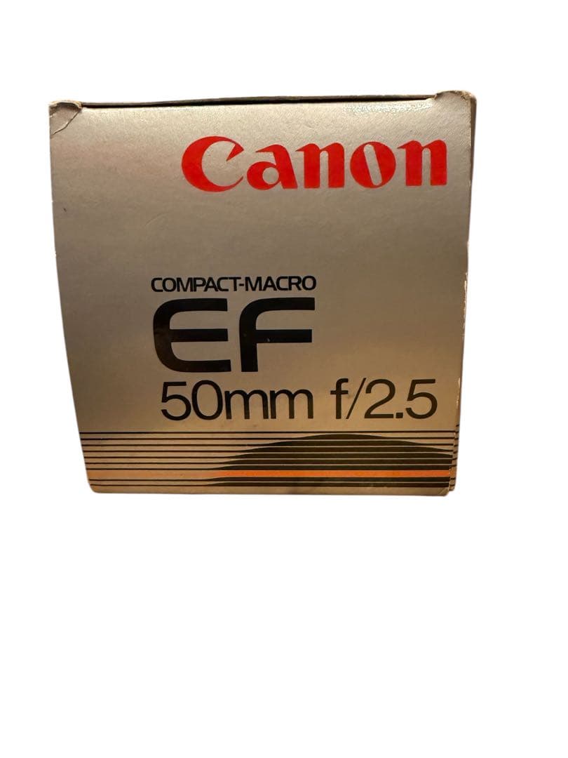 Canon EF 50mm f/2.5 コンパクトマクロレンズ