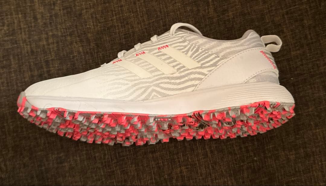 【送料込】アディダス ゴルフシューズ スパイク付き ホワイト