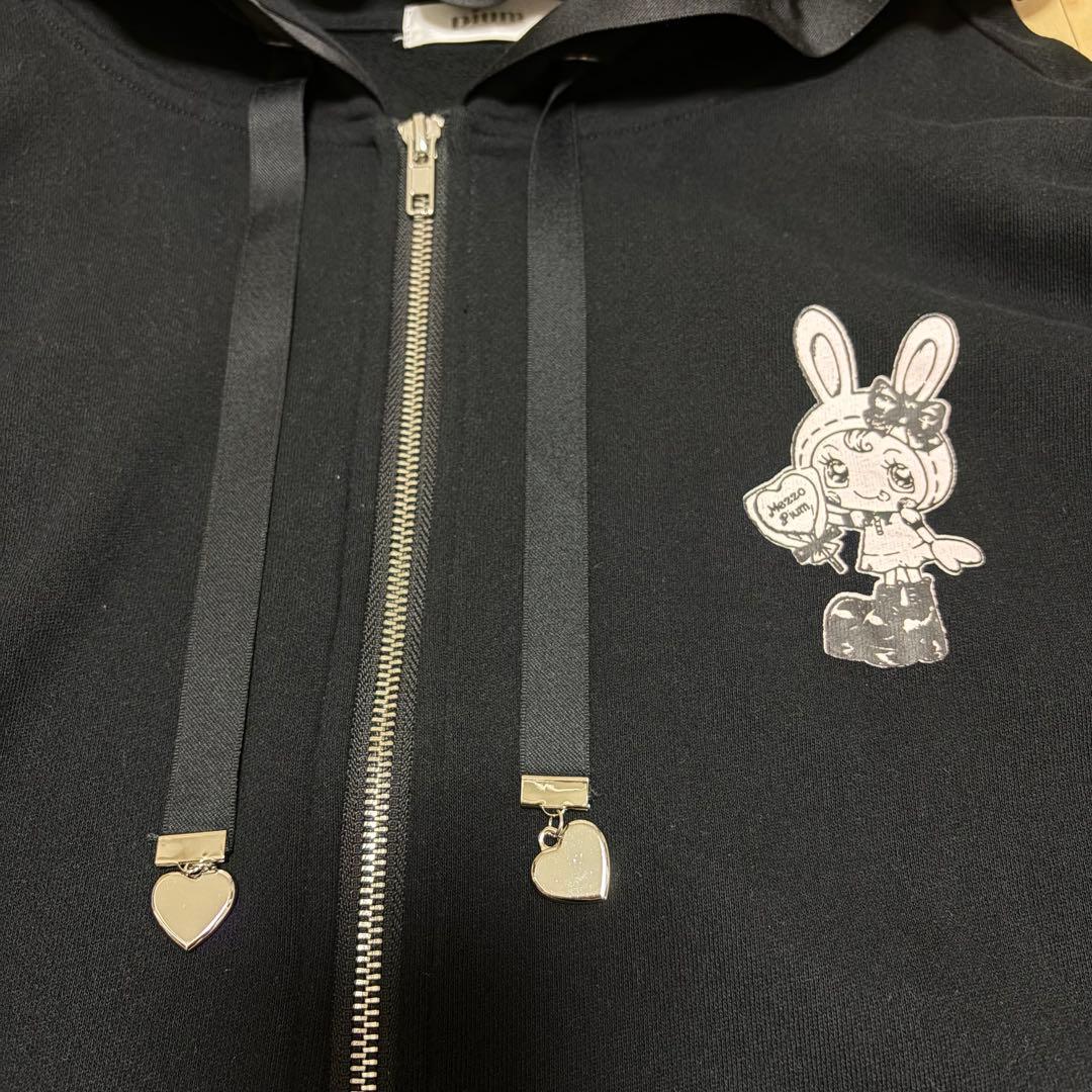 pium×Mezzo Piano ベリエちゃん パーカー ブラック