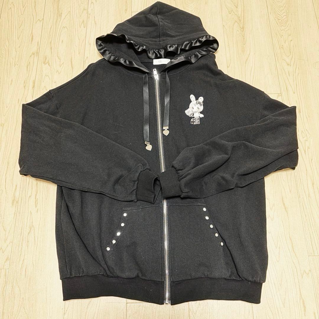 pium×Mezzo Piano ベリエちゃん パーカー ブラック