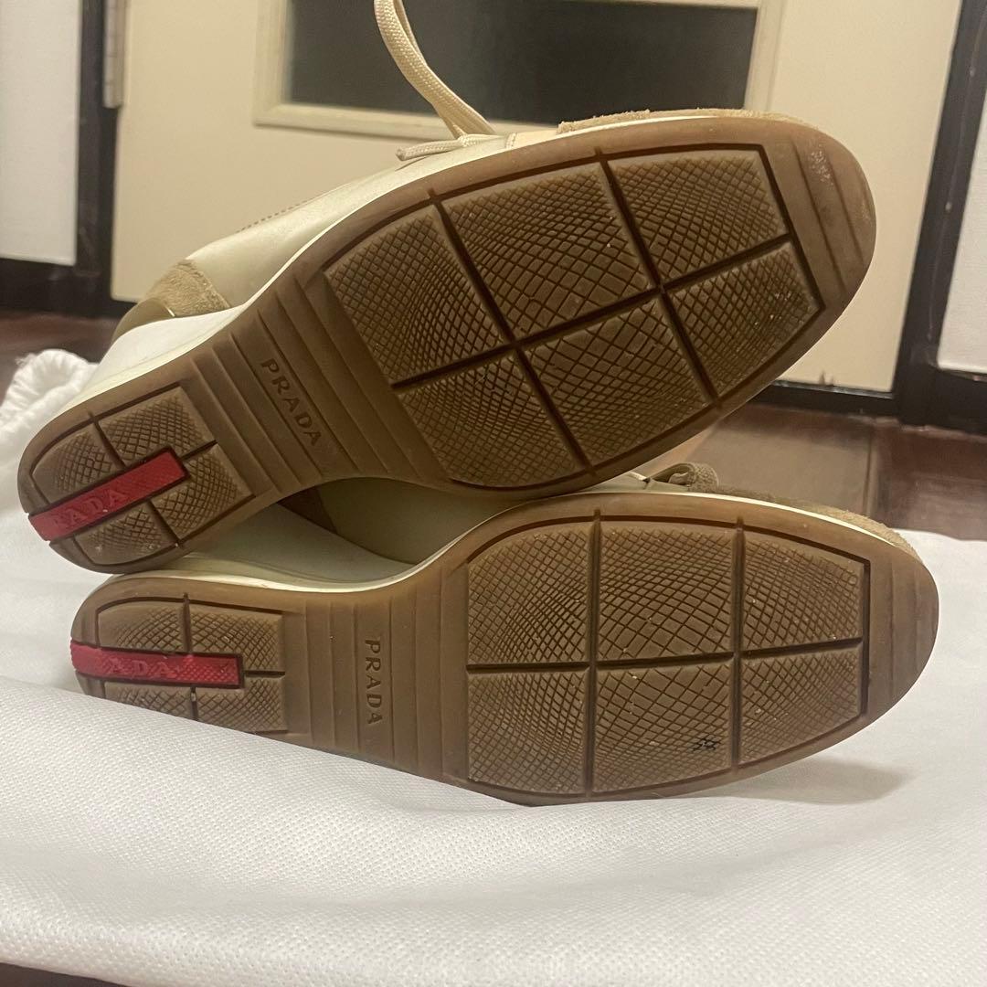 PRADA ベージュ ヒールスニーカー 23.5cm