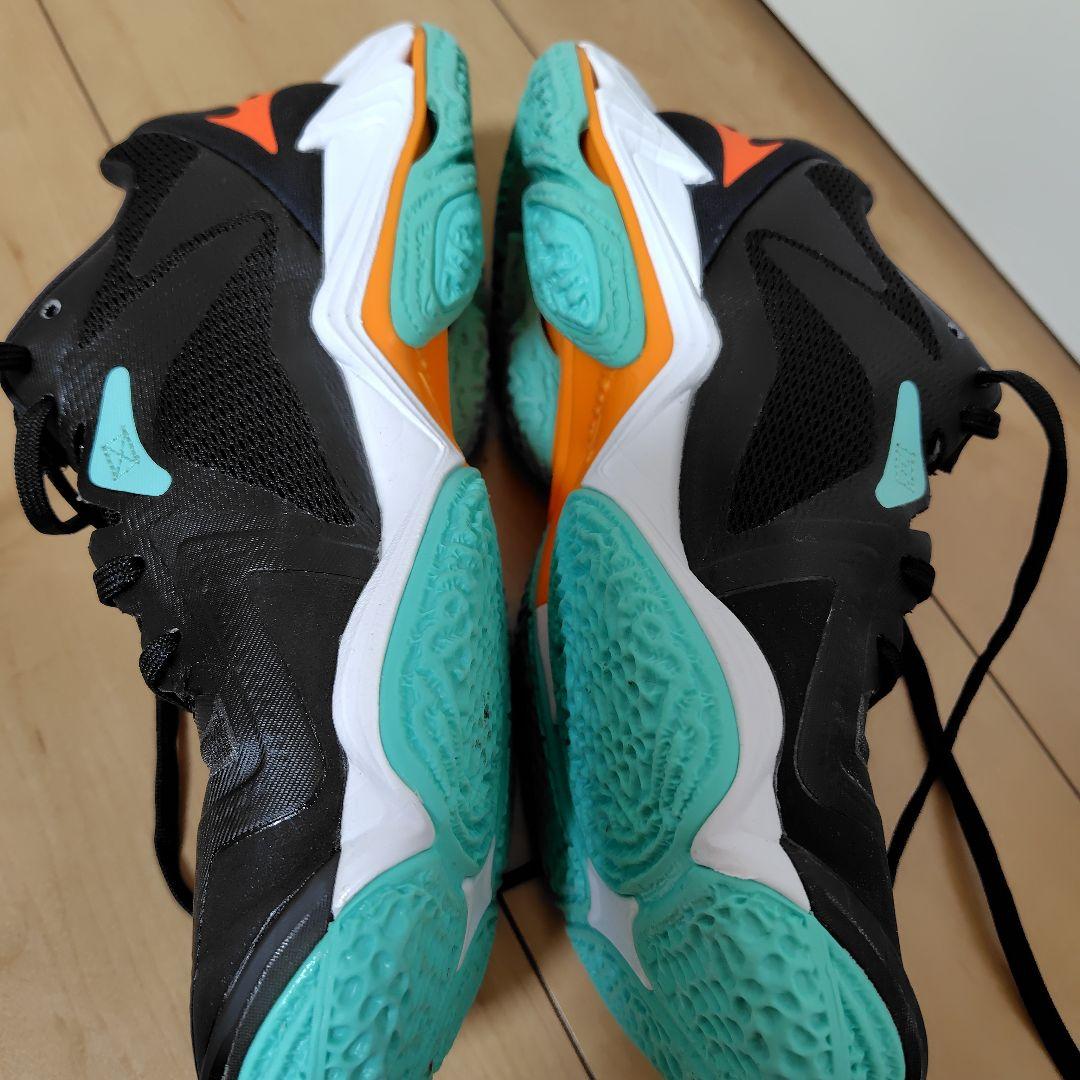 【ミズノ直営店限定】ウエーブライトニング Z8(バレーボール)　　24.5cm