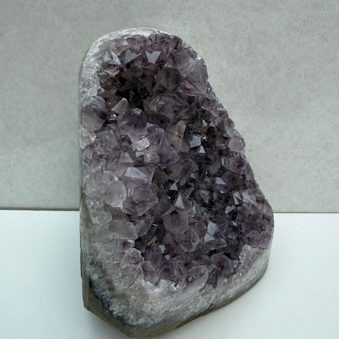 1.4kg! 大きめ アメジストドーム ジオード 紫水晶 風水 天然石
