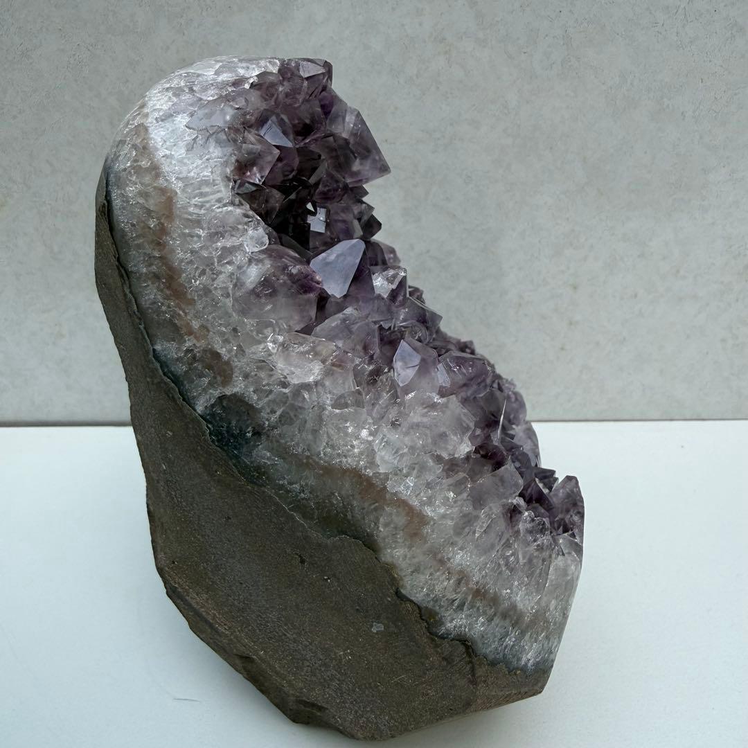 1.4kg! 大きめ アメジストドーム ジオード 紫水晶 風水 天然石