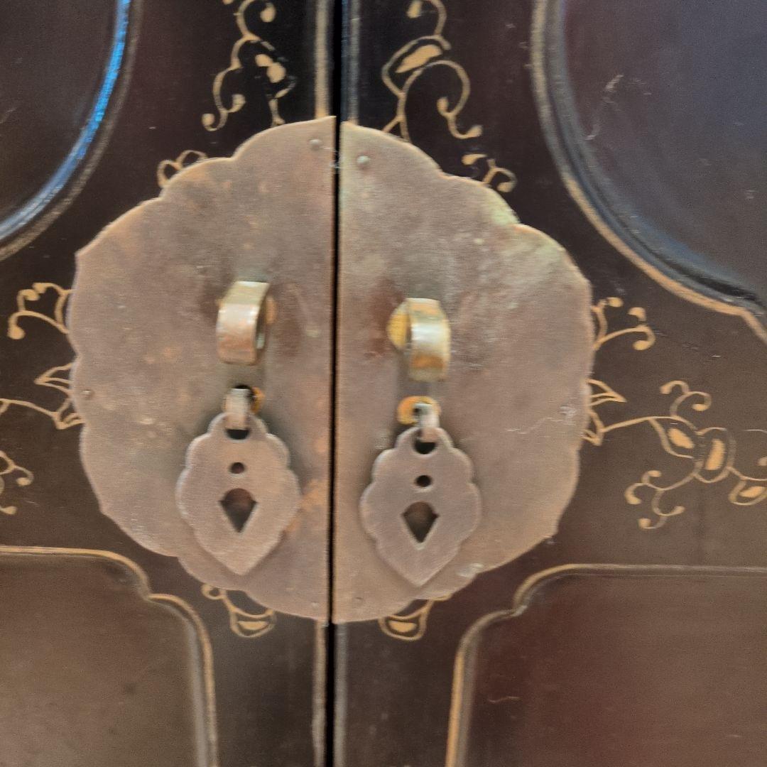 中国家具 キャビネット 花鳥細工 黒塗り 玉石 アンティーク調