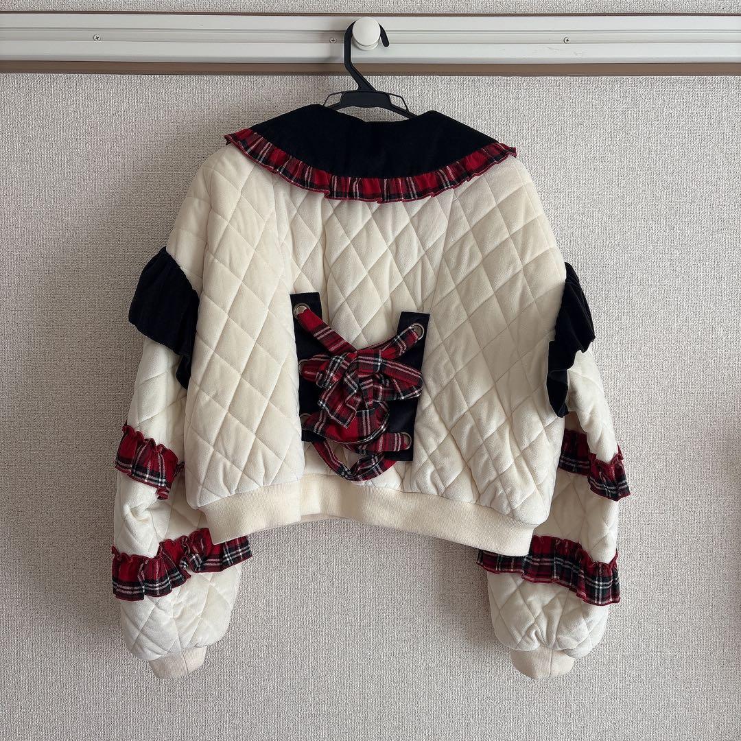 axes femme kawaii フリルキルティングブルゾン