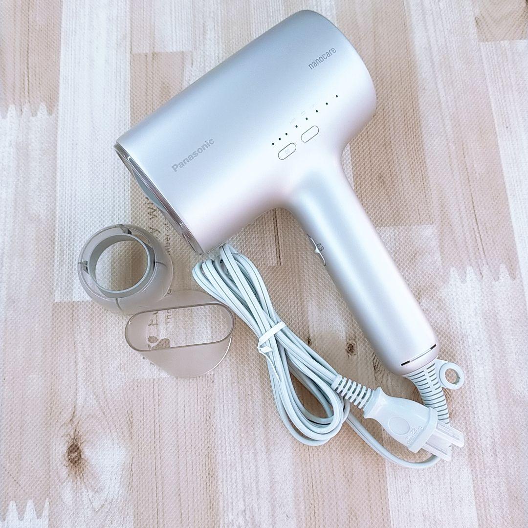 ほぼ未使用○ノズル付き Panasonic ナノケア ドライヤー EH-NA0J