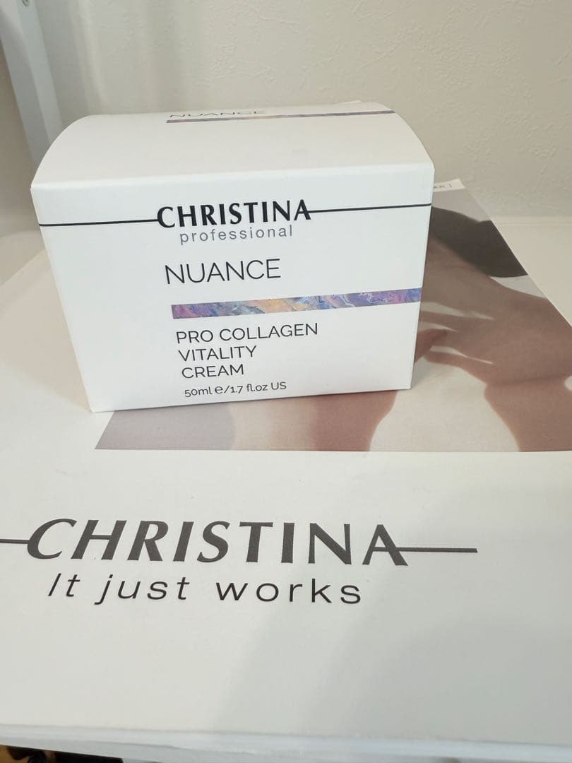 クリスティーナ　ニュアンス　プロコラーゲンバイタリティクリーム
