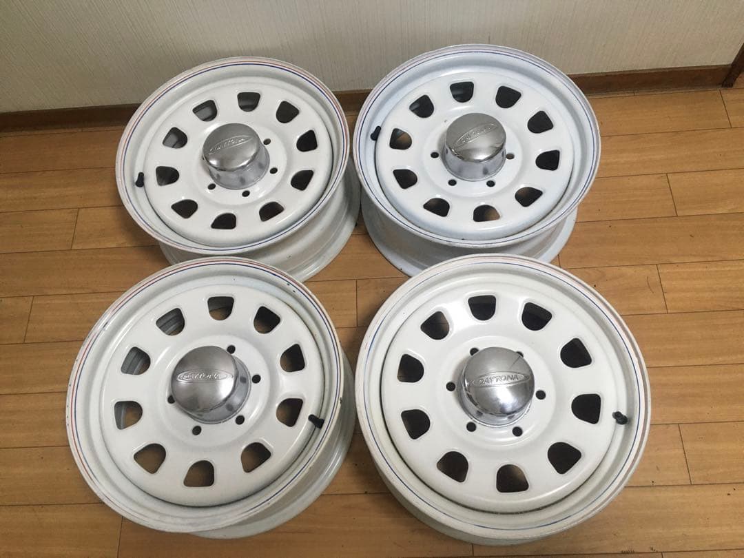 ②16インチ デイトナホイール 6H PCD139.7 200系ハイエース　2個