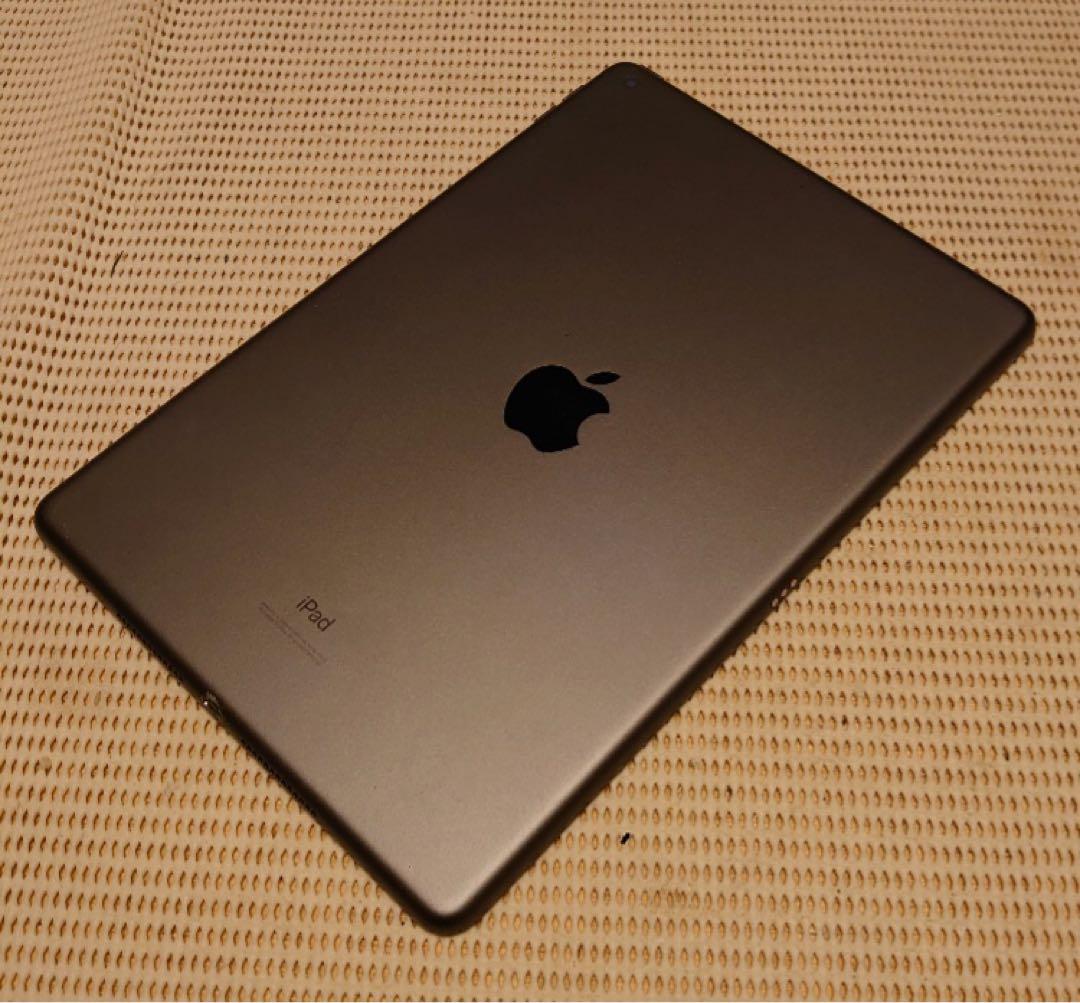 完動品iPad第8世代(A2270)本体32GBグレイ送料込PQ1GC