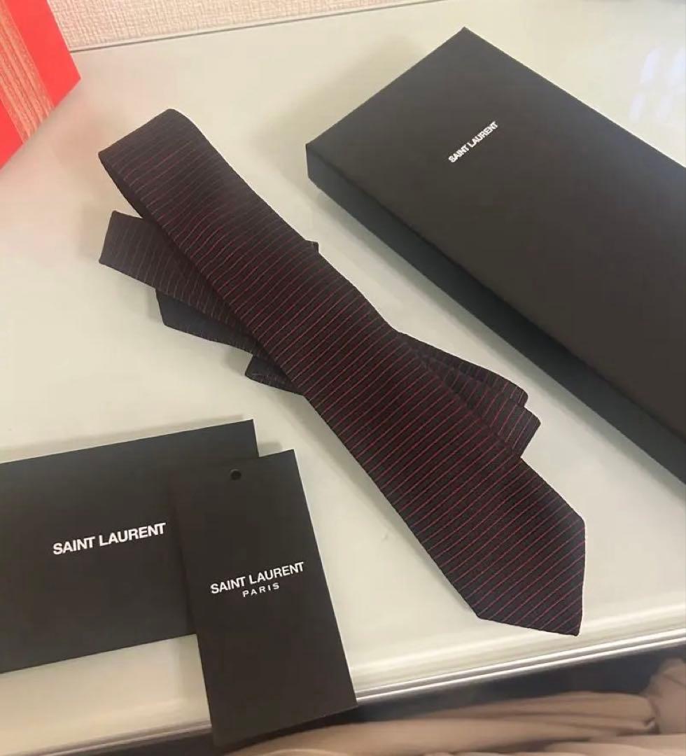 t*a様 サンローラン　ナロータイ　ネクタイ　ブラック　レッド