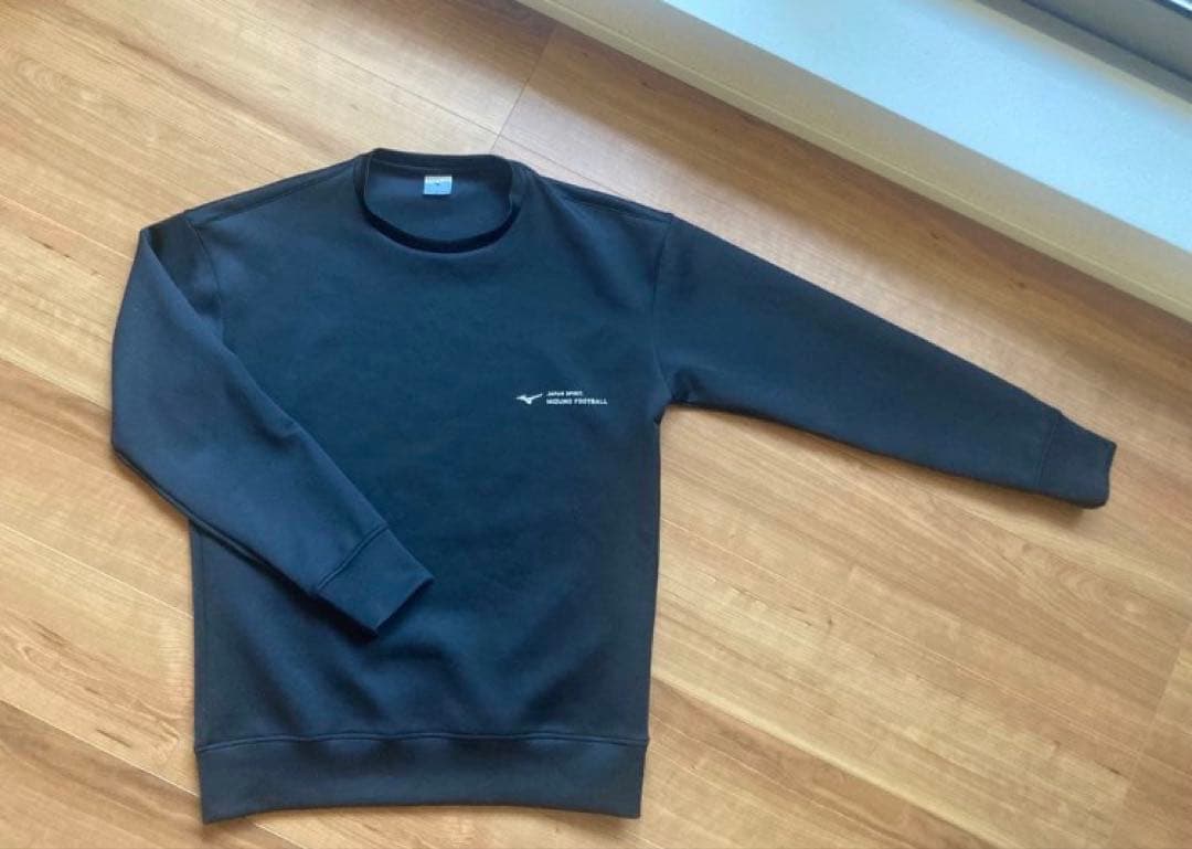 ねね　ミズノ サッカーウェアOFF THE PITCH上下セット