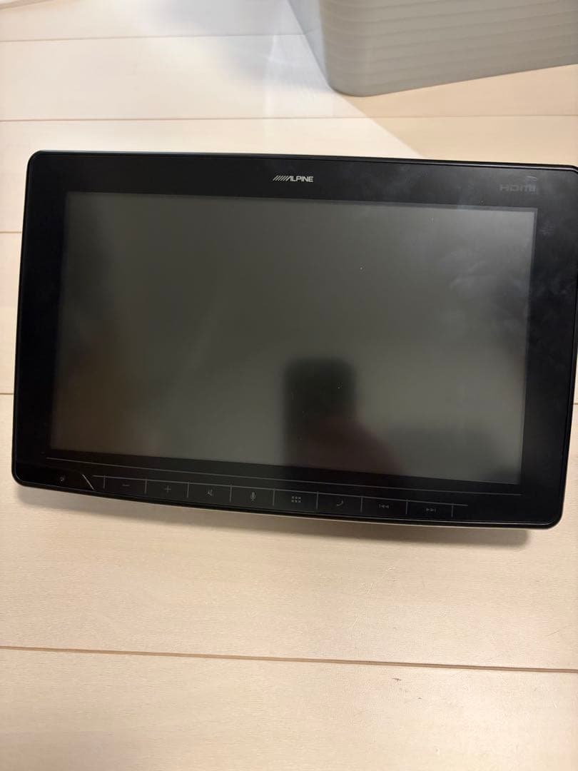 【ジャンク品】ALPINE DAF11V 11型ワイドディスプレイオーディオ