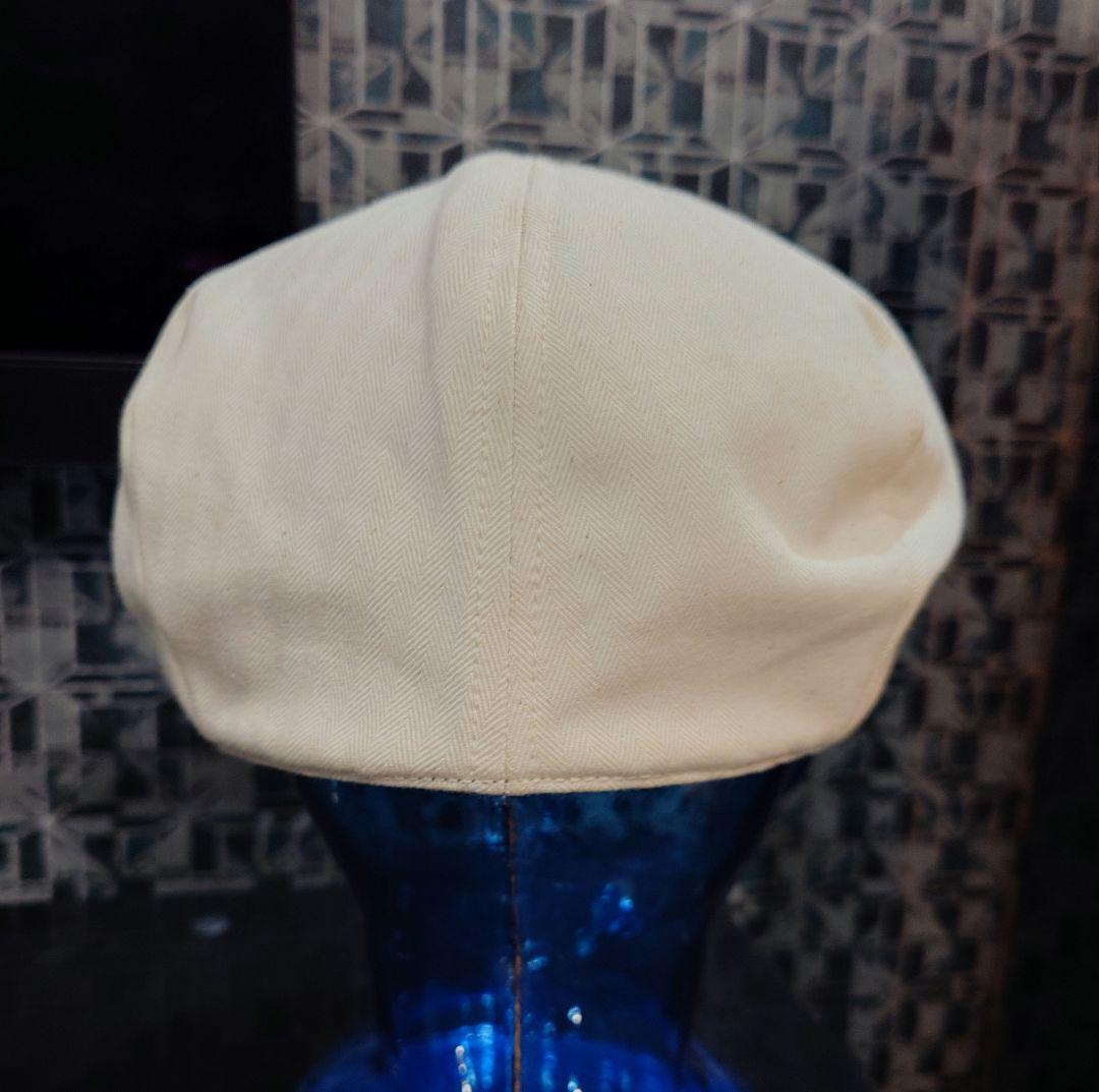 フリーホイーラーズ、キャスケット(ホワイト)