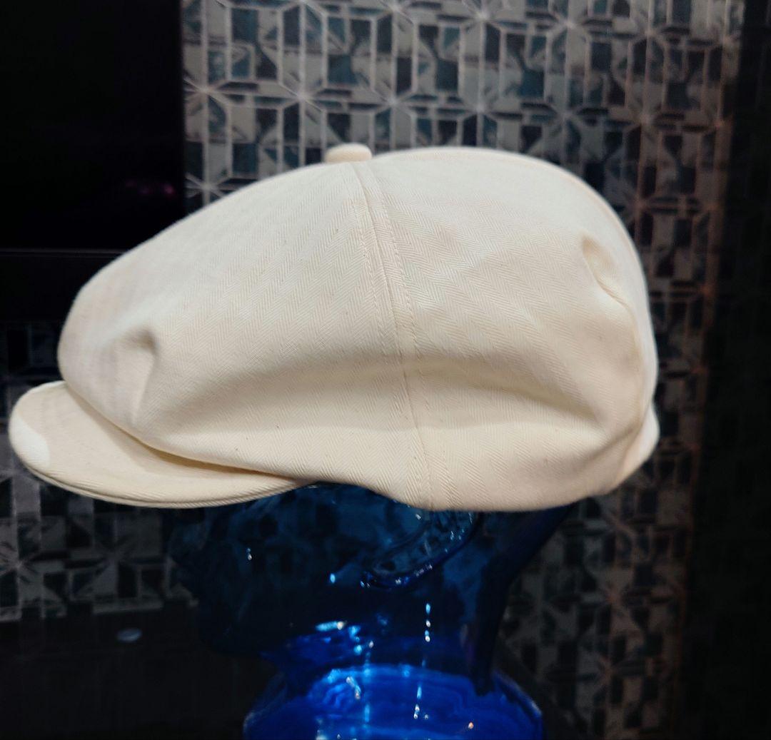 フリーホイーラーズ、キャスケット(ホワイト)