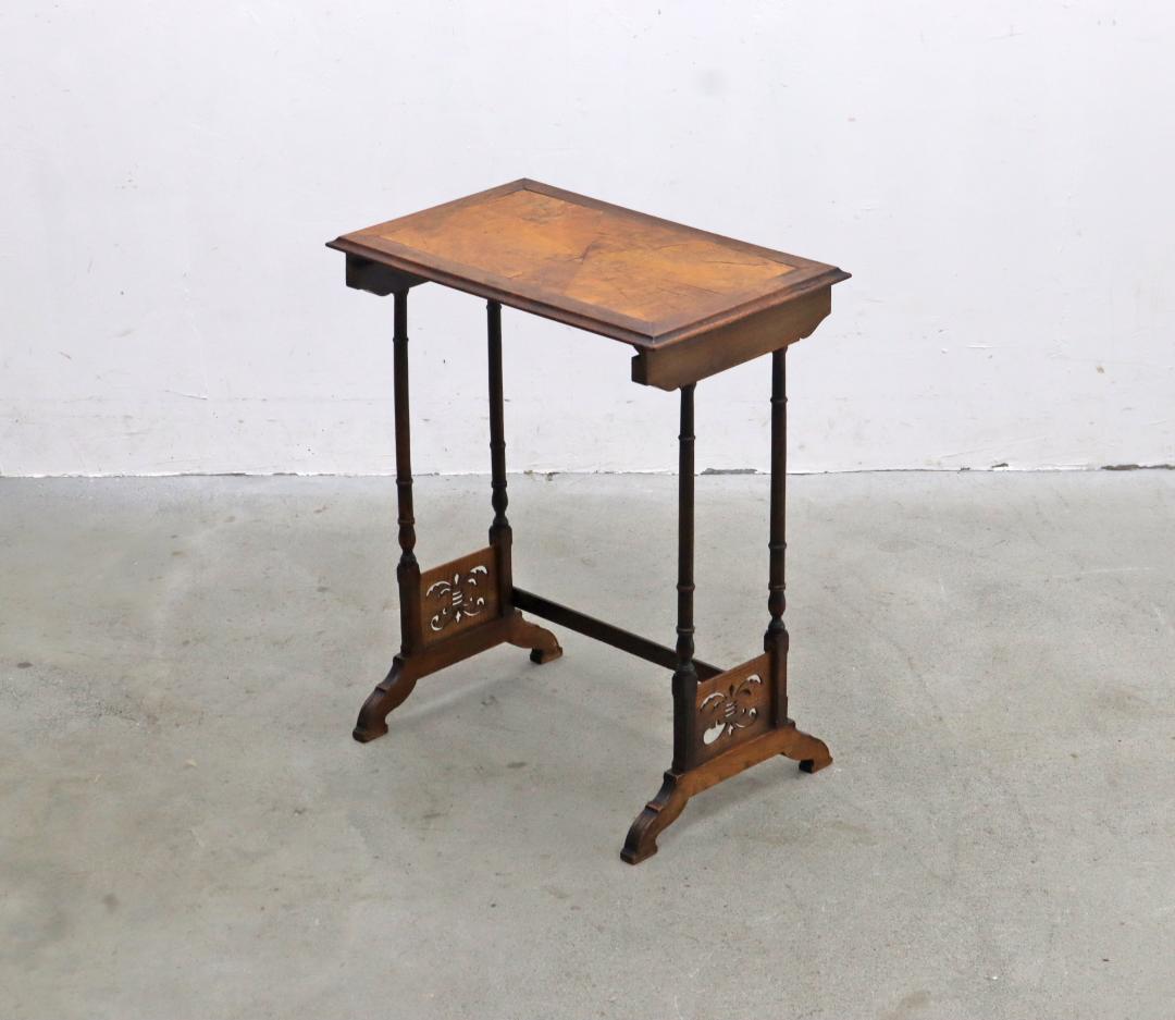 英国 イギリス ヴィンテージ サイドテーブル 花台 展示台 アンティーク