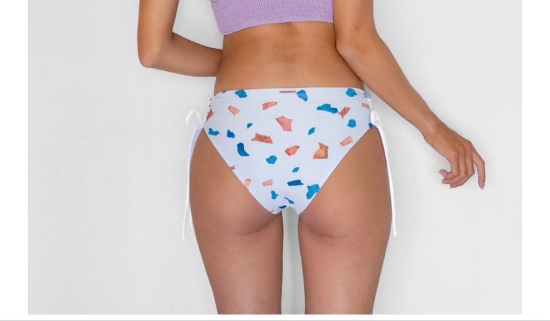 2025新作RESELVES ビキニM 上下セット　美品