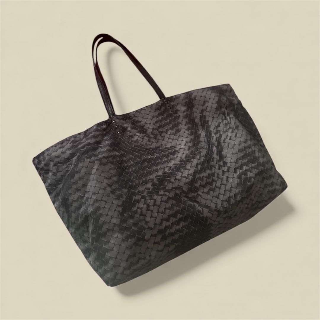 BOTTEGA VENETA ボッテガヴェネタ.イントレッチオリュージョン