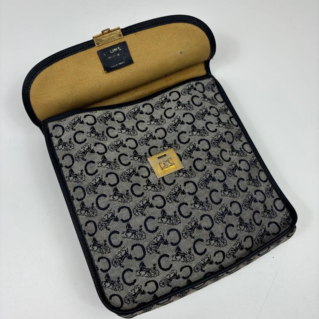 セリーヌ Cマカダム柄 馬車金具 ショルダーバッグ　ネイビー　2way