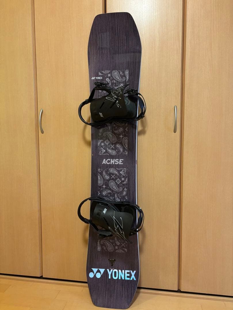 送料込みYONEX ACHSE スノーボード バインディング・ケース付き151㎝