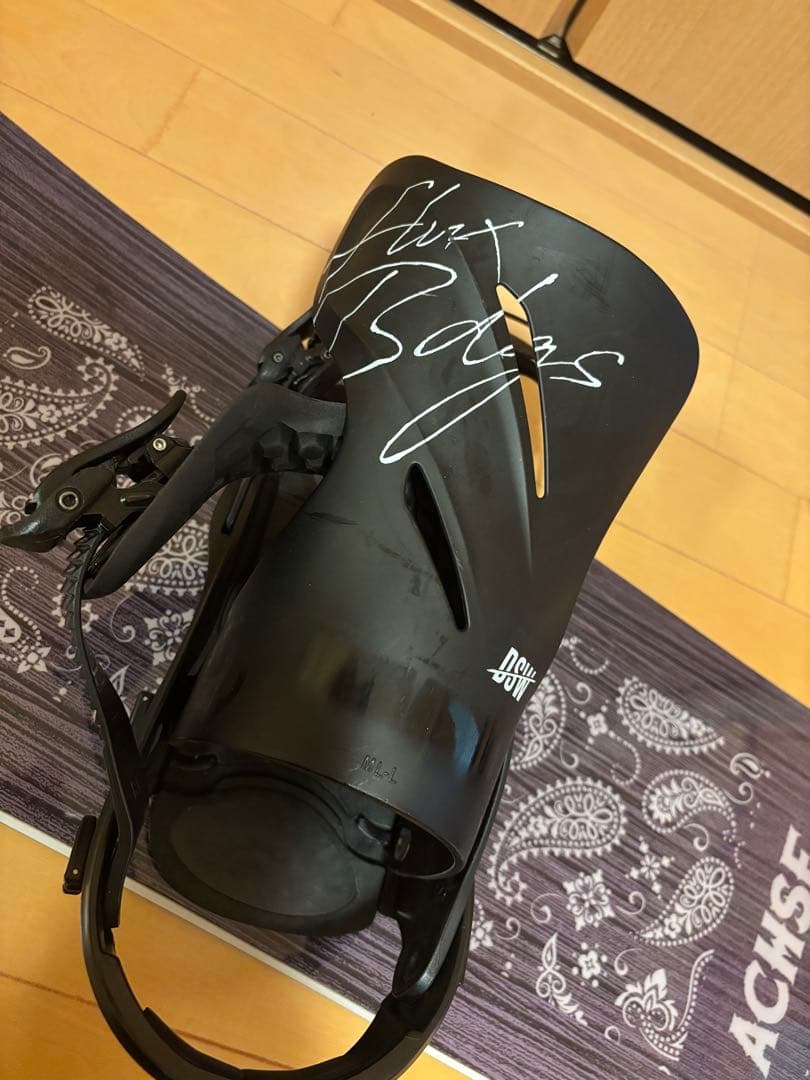 送料込みYONEX ACHSE スノーボード バインディング・ケース付き151㎝