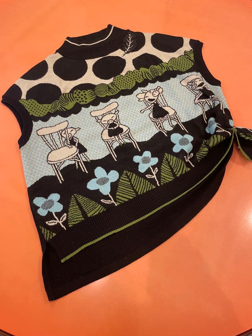 アルベロベロ　春秋冬用ベスト