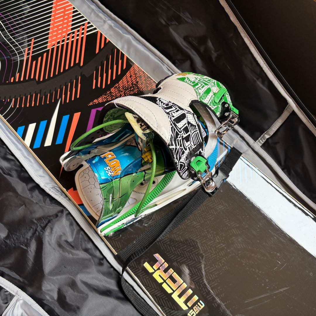 FLOWスノーボード159cm 【ビンディング、ケース】