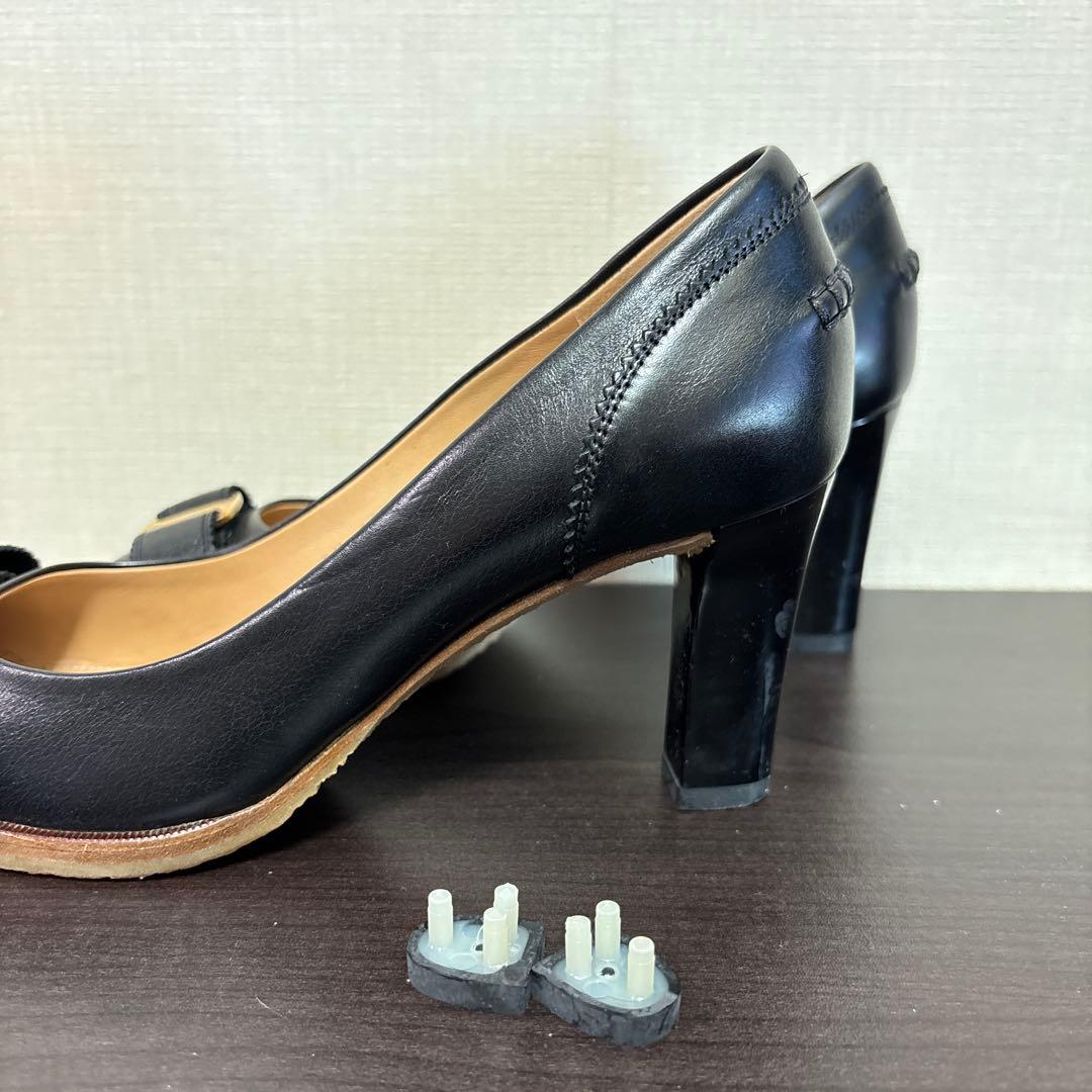 【Ferragamo】黒 リボン付きヒール