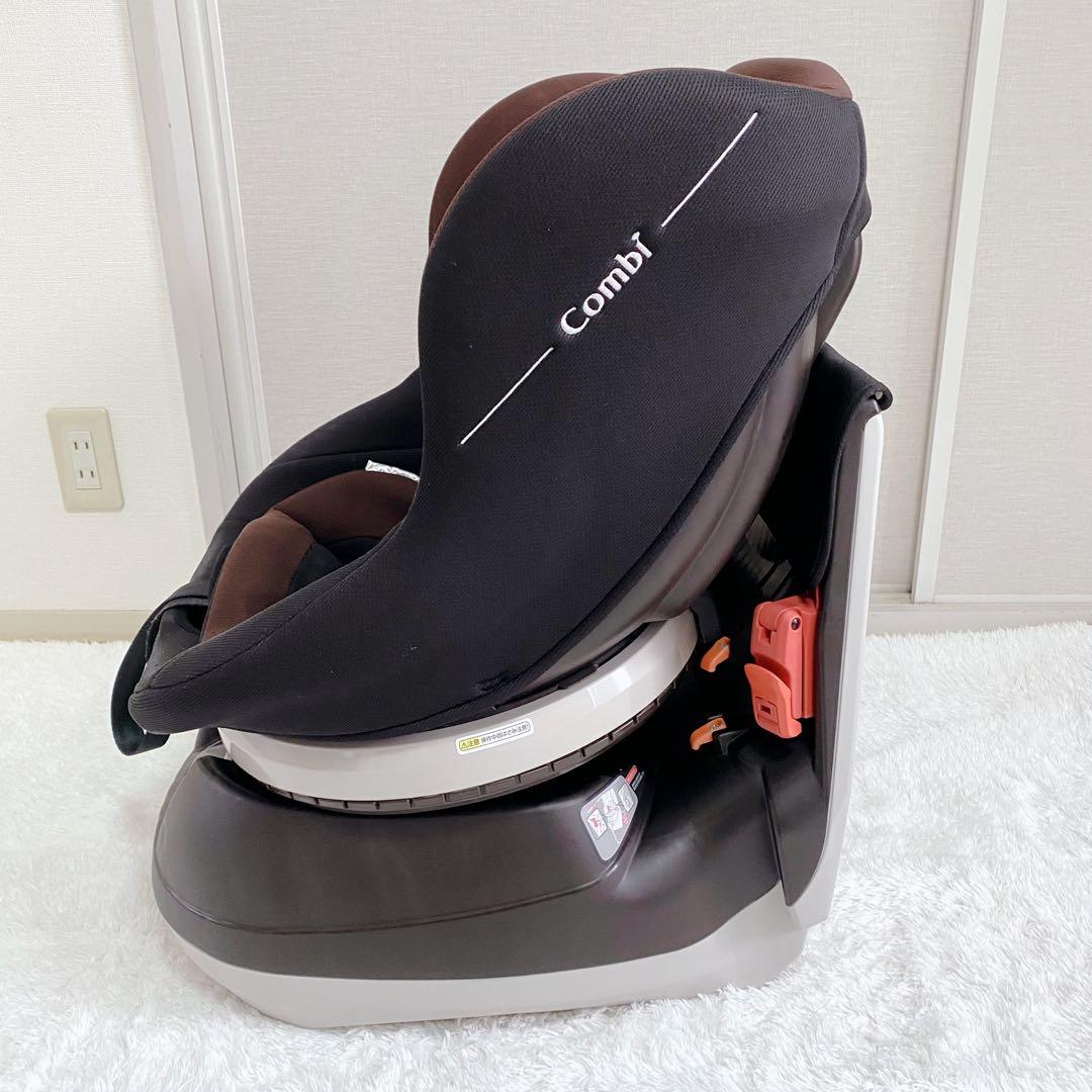 美品　combi コンビ チャイルドシート ネセルターン リミテッド　新生児