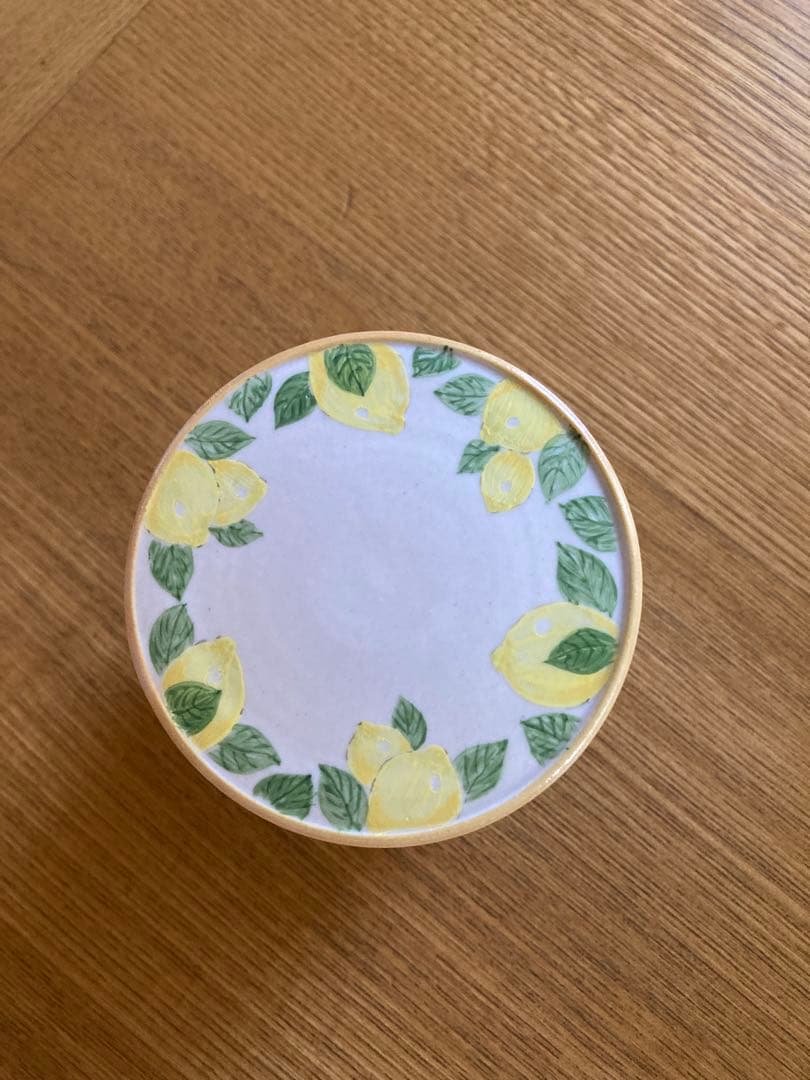 阿部慎太朗さん　レモン　蓋付き陶器