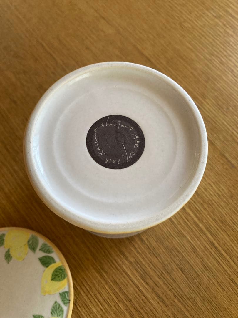 阿部慎太朗さん　レモン　蓋付き陶器