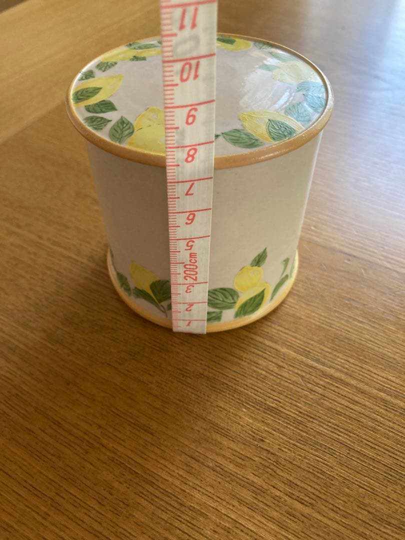 阿部慎太朗さん　レモン　蓋付き陶器