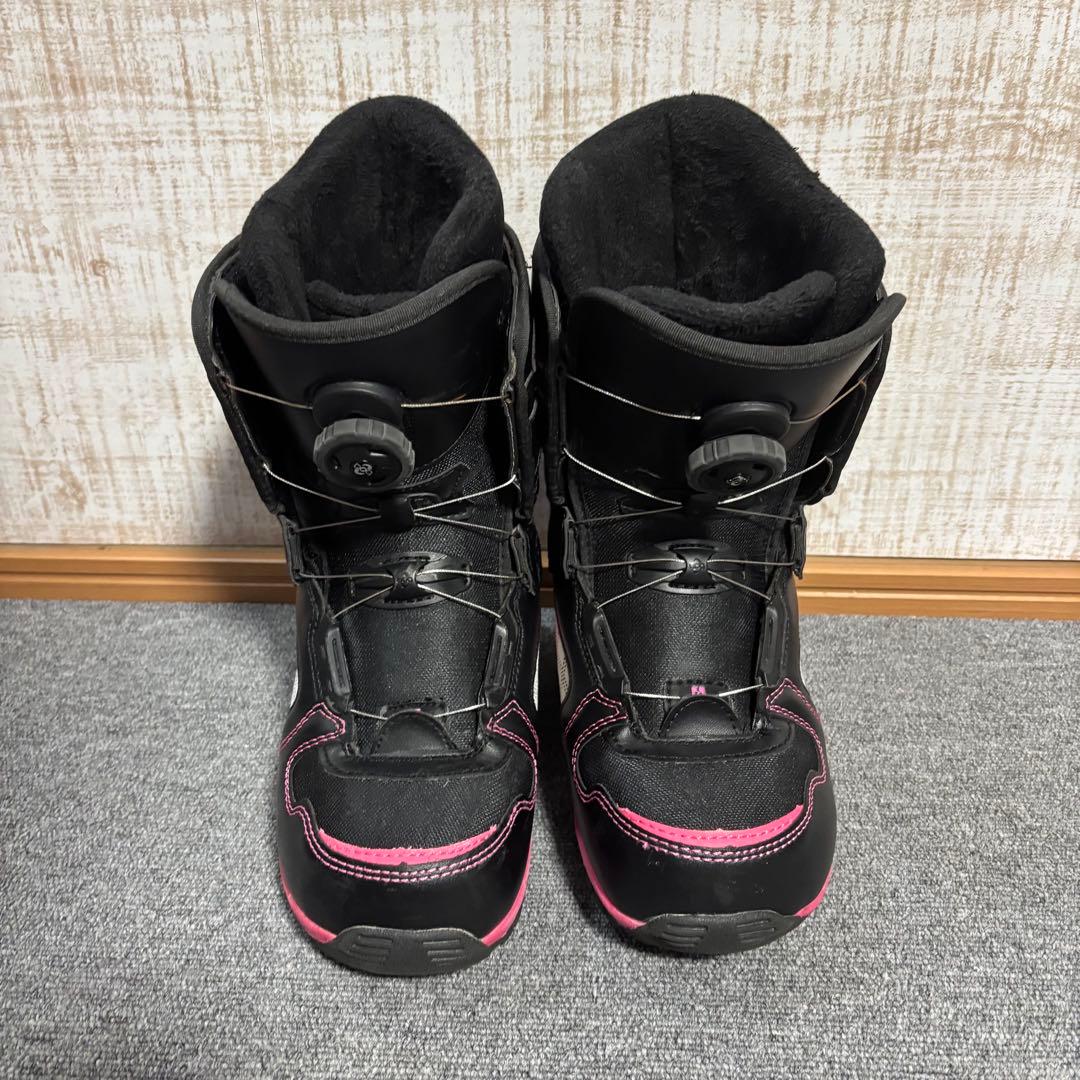 【送料無料】SALOMON スノーボードセットブーツ240ケース付き