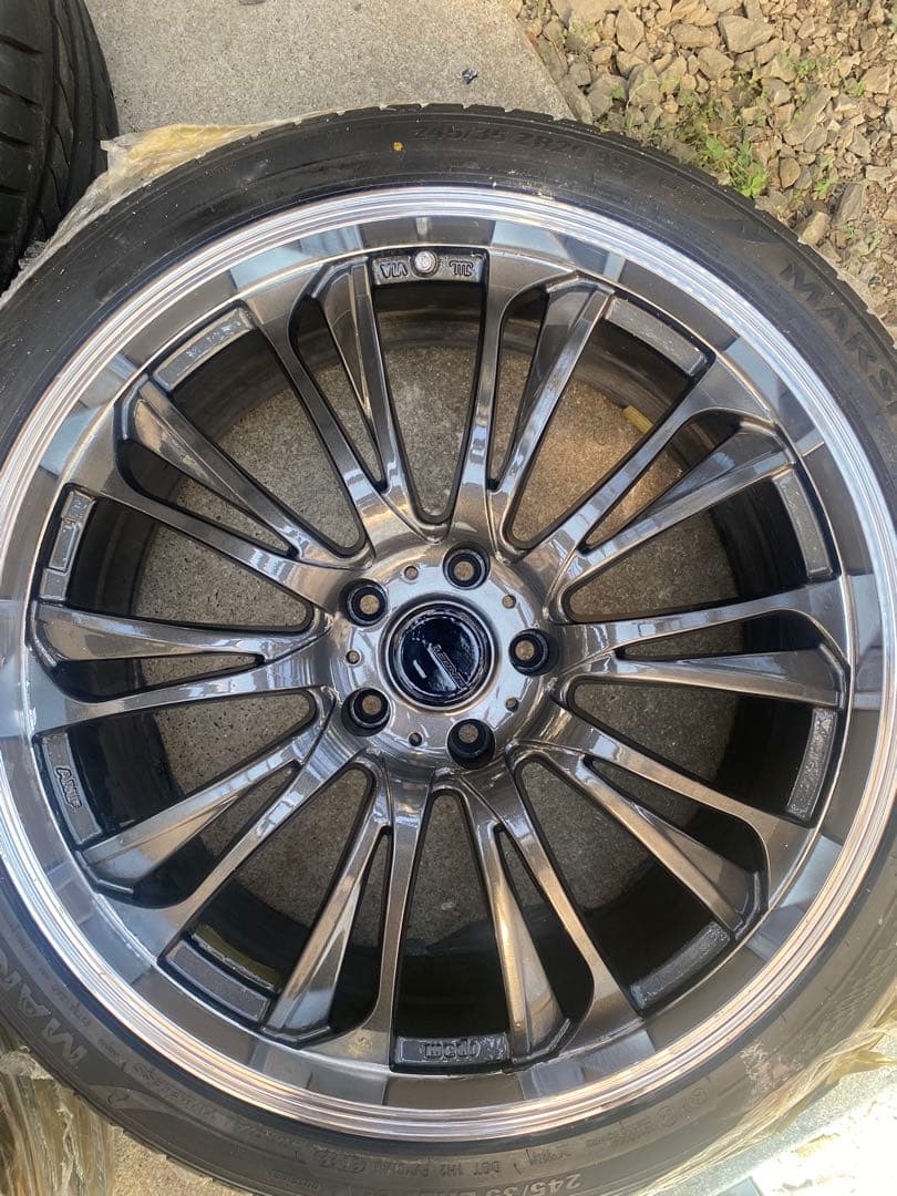 ① ken.kenレオニス　19、20ガンメタホイール　バリ山＋新品タイヤ