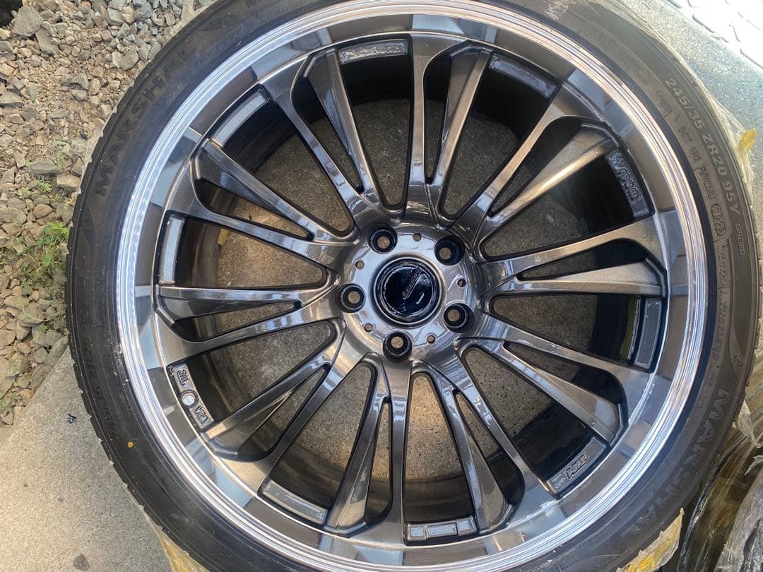 ① ken.kenレオニス　19、20ガンメタホイール　バリ山＋新品タイヤ