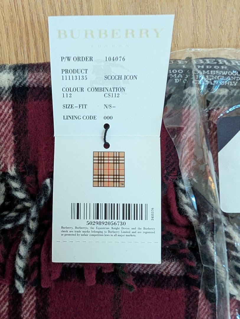 【新品タグ付き】BURBERRY　バーバリー　チェック　ワインレッド　ラムウール
