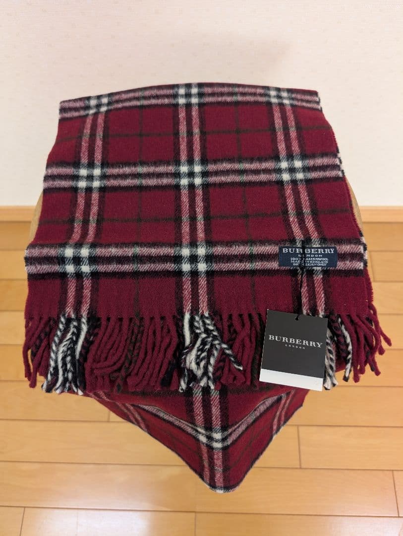 【新品タグ付き】BURBERRY　バーバリー　チェック　ワインレッド　ラムウール