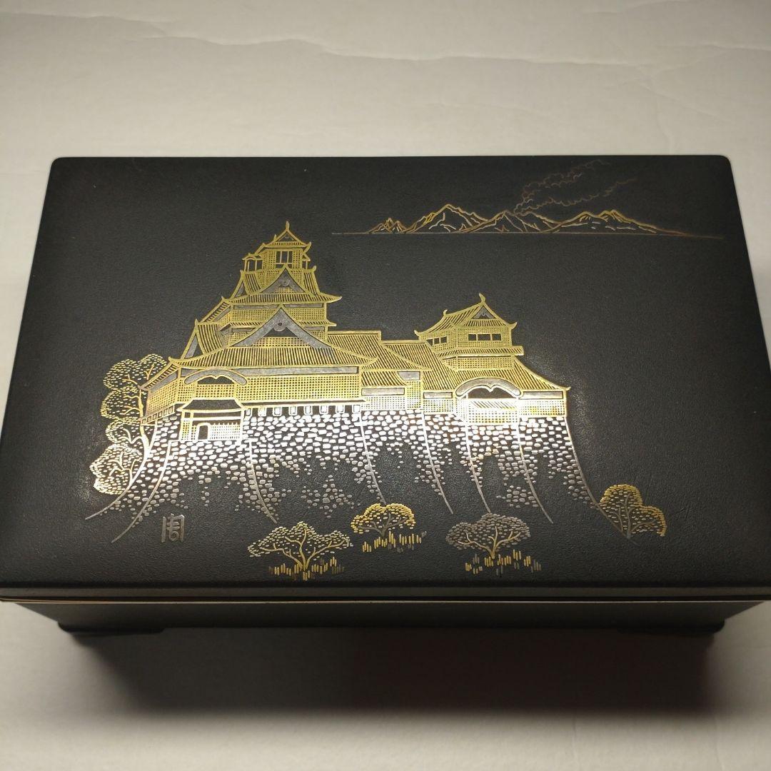 肥後象嵌 鉄地金銀象嵌 城山風景図 煙草入 在銘 箱付