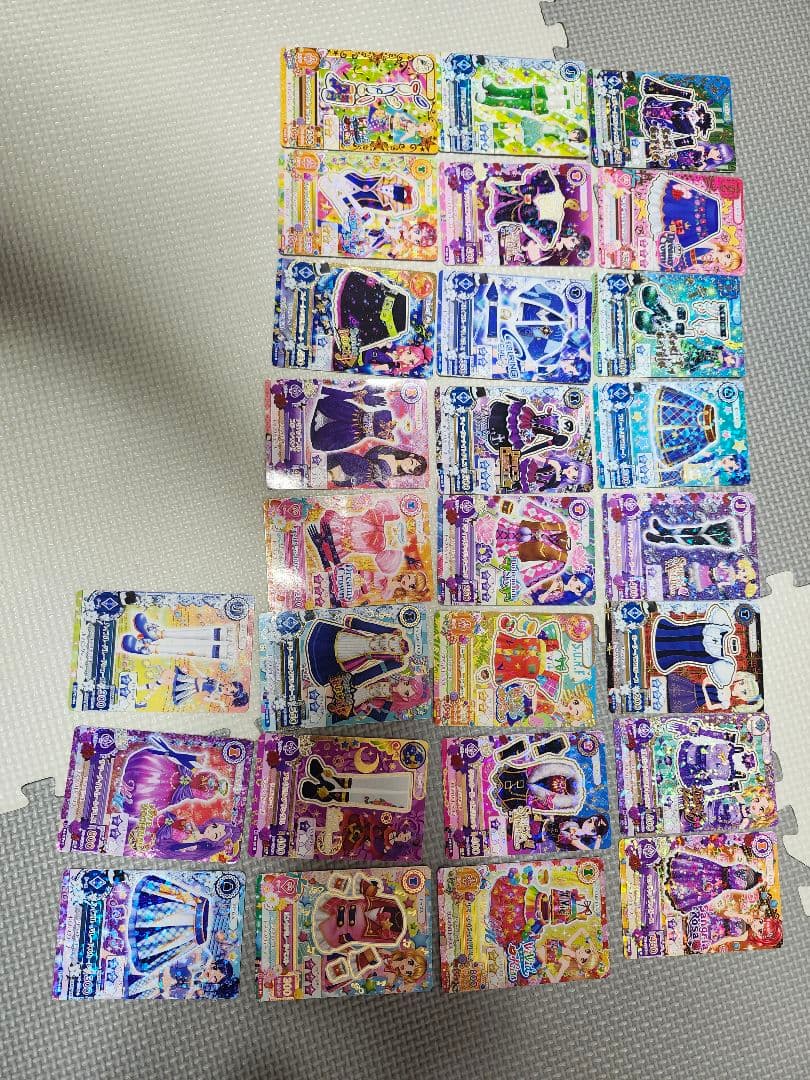 アイカツカード まとめ売り225枚 オーロラキス等 いちご PR バインダー