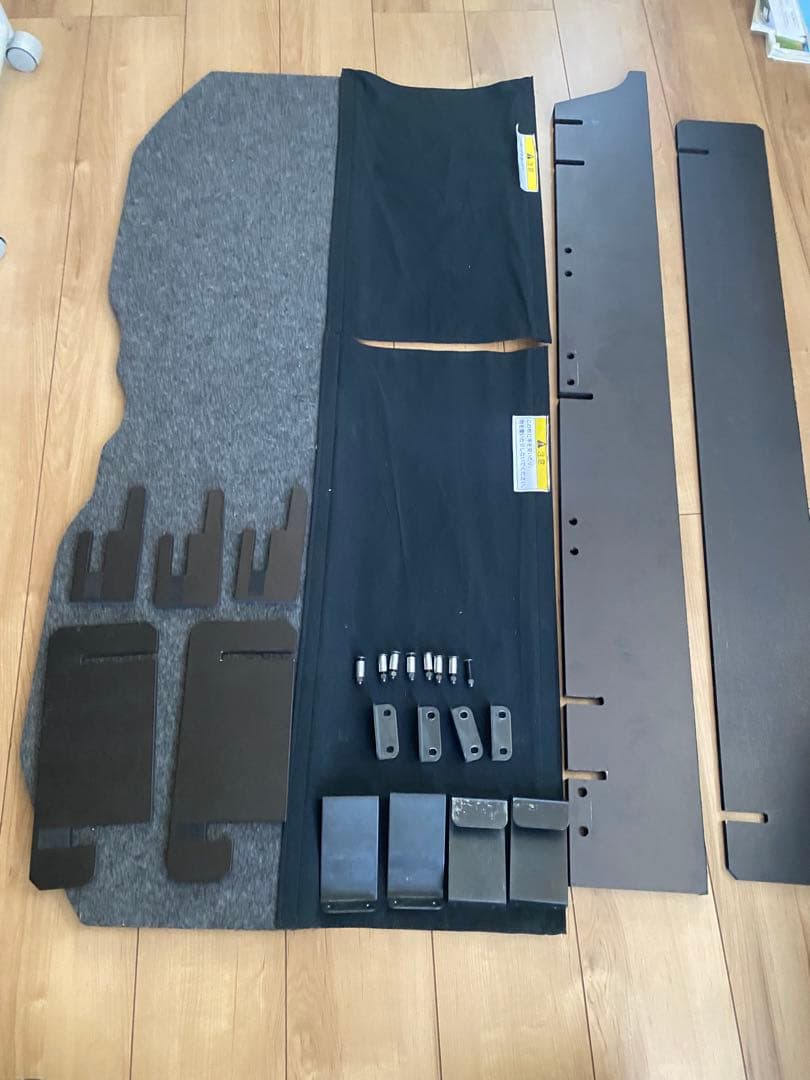 s.t さま E52エルグランド ラゲッジフラットボード(廃盤)ラゲッジボックス