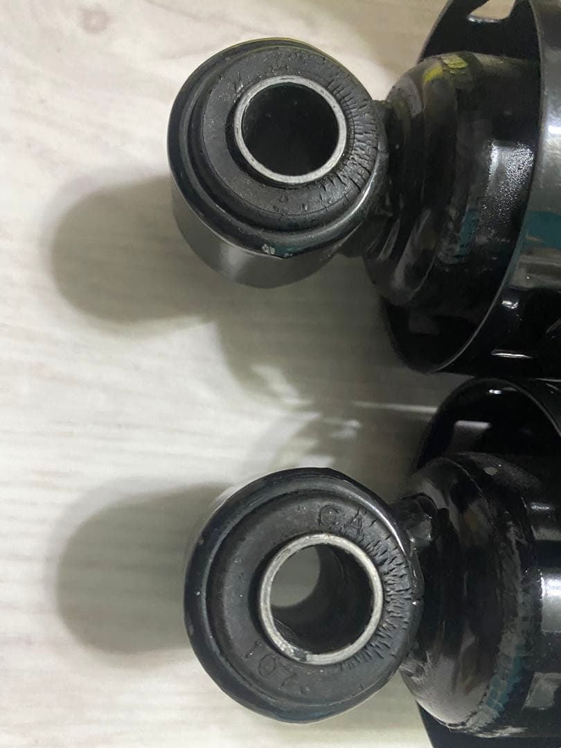 に*ん様 412 シリーズ リアサスペンション　4013 Progressive