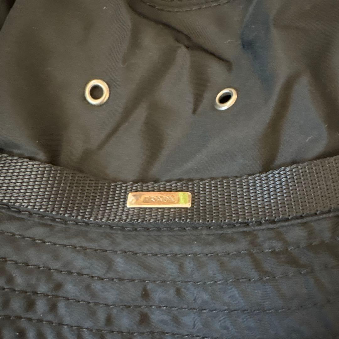 プラダ　黒 バケットハット　L