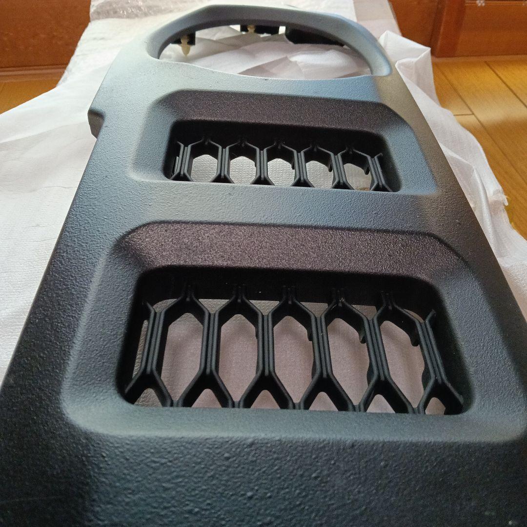 サ*ン様 JB64 ジムニー マークレスグリル チッピング塗装