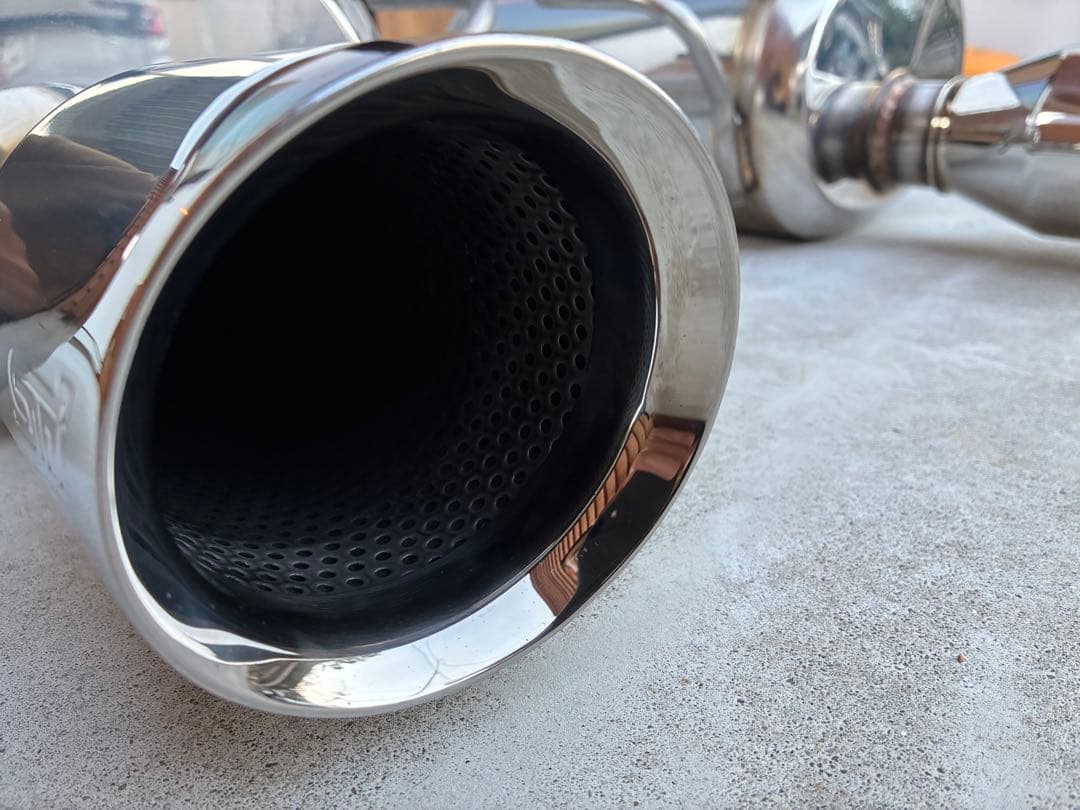 VMレヴォーグ STiパフォーマンスマフラー2本セット