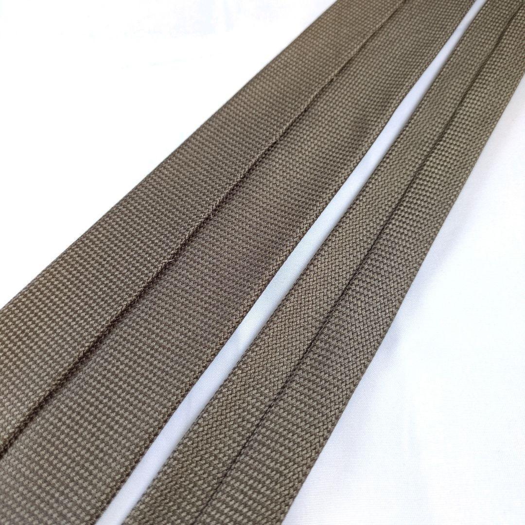 【美品】エルメス ネクタイ グレージュ 無地 ソリッド 織り込み【フランス製】