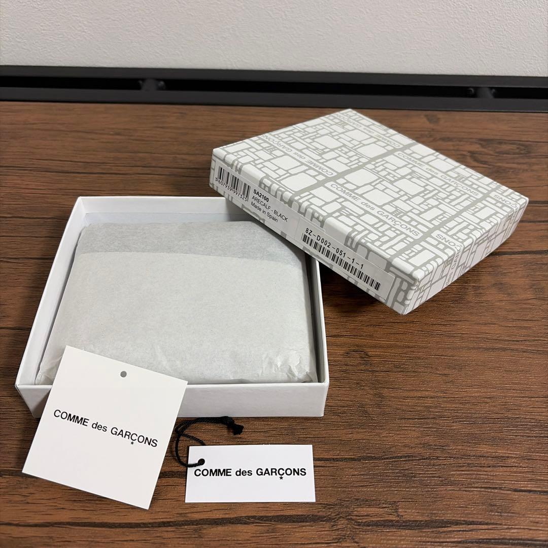 新品未使用！【COMME des GARCONS】コムデギャルソン 二つ折り財布