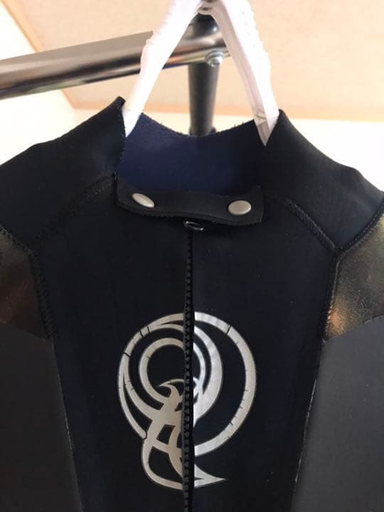 QUIVER セミドライウェットスーツ