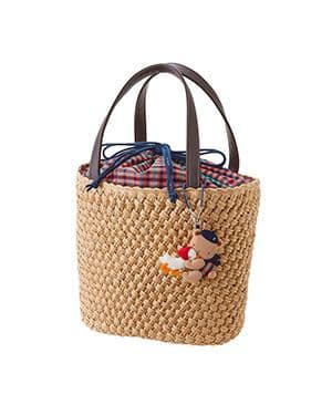 未使用に近い　ファミリア　かごバッグ　チャーム付き