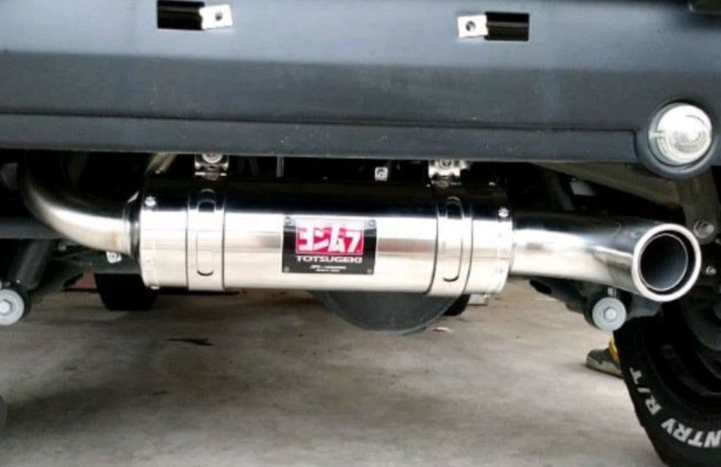 中古 YOSHIMURA APIO JB64ジムニー用マフラー ヨシムラ アピオ